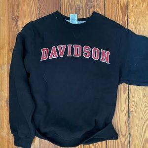 Davidson College women’s crewneck